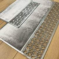 Yonca Rug