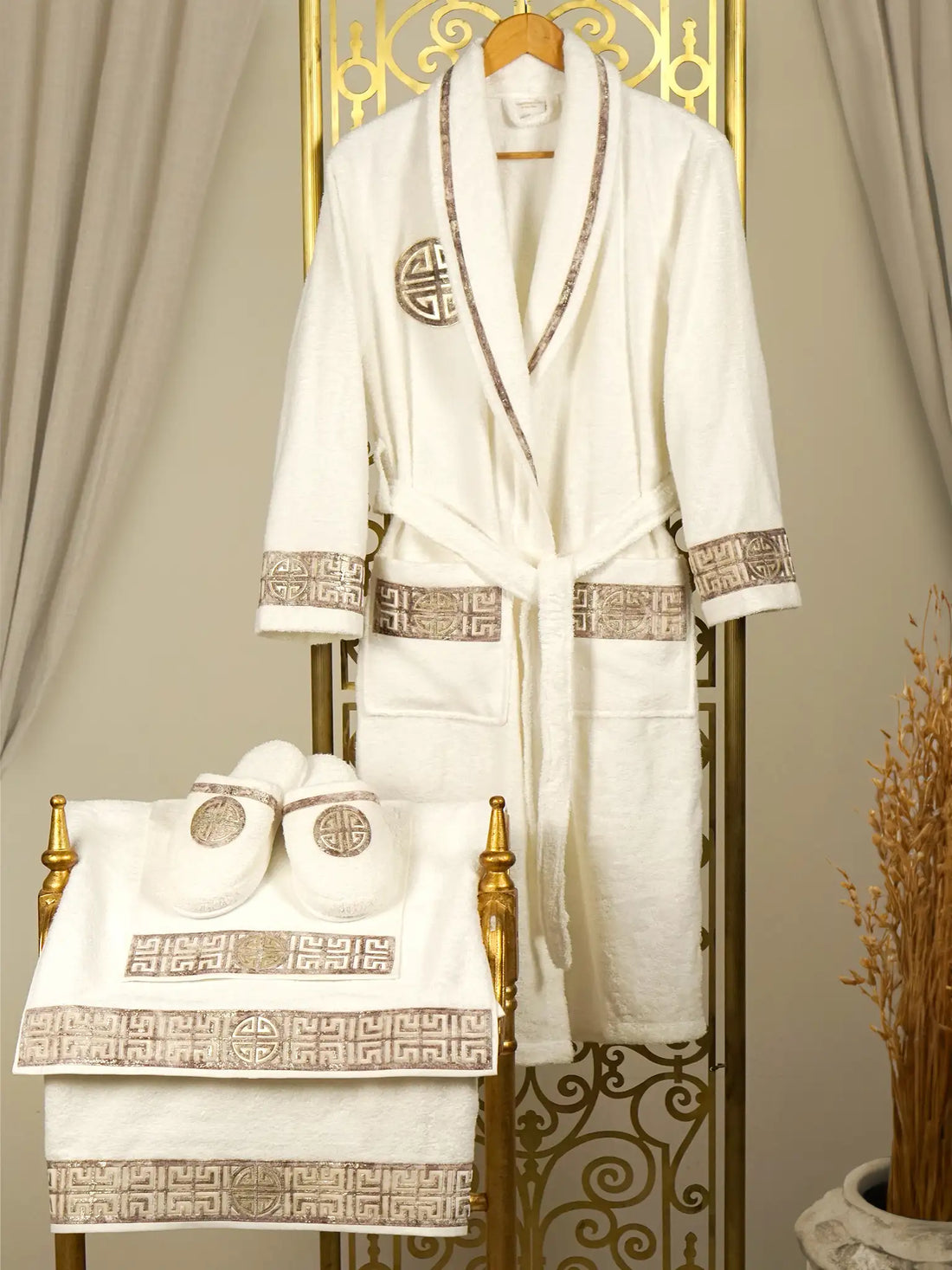 Hera Bathrobe (Her)