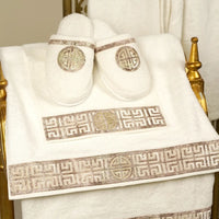 Hera Bathrobe (Her)