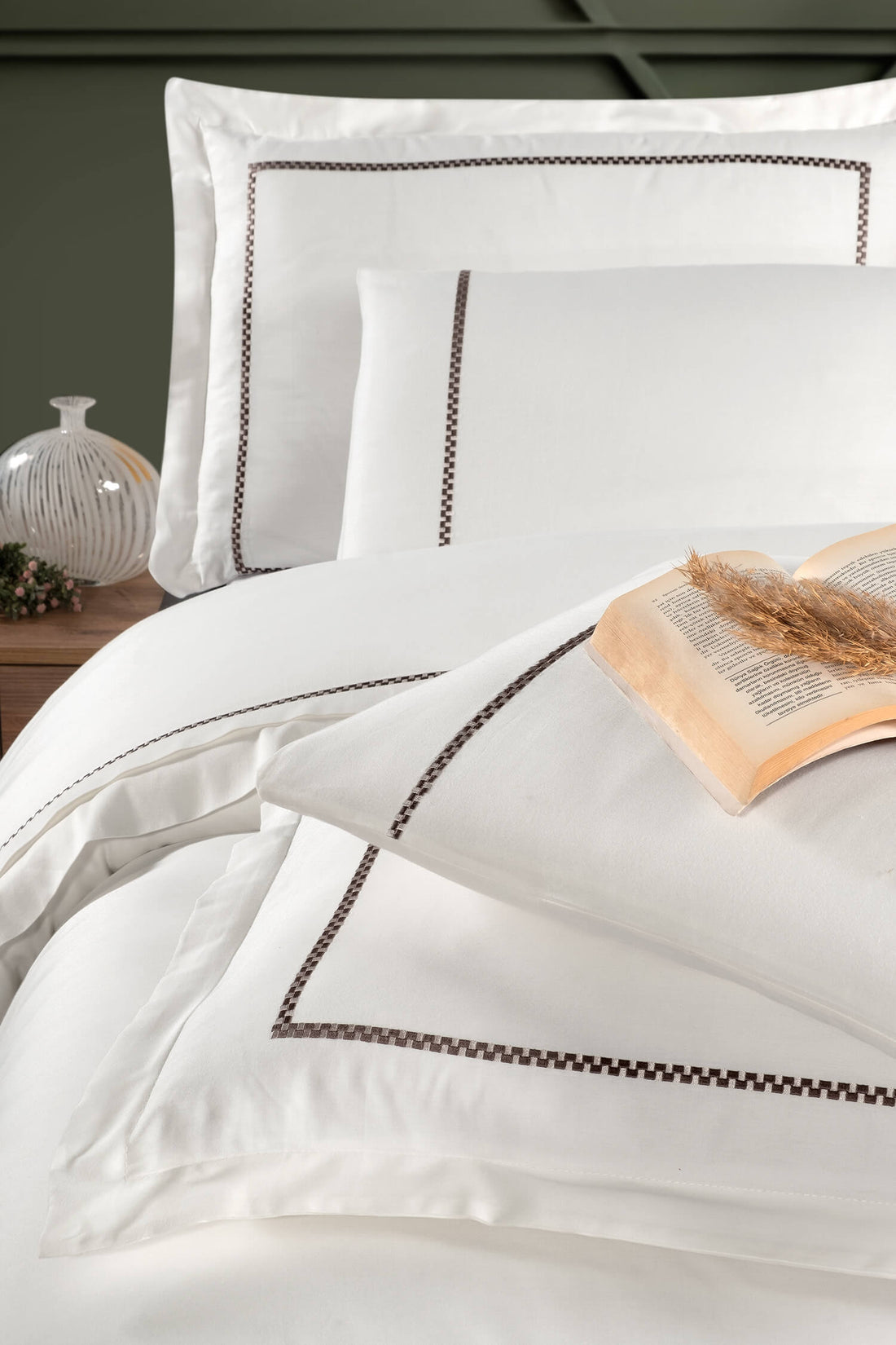 Pierre - Luxury Duvet Cover Set