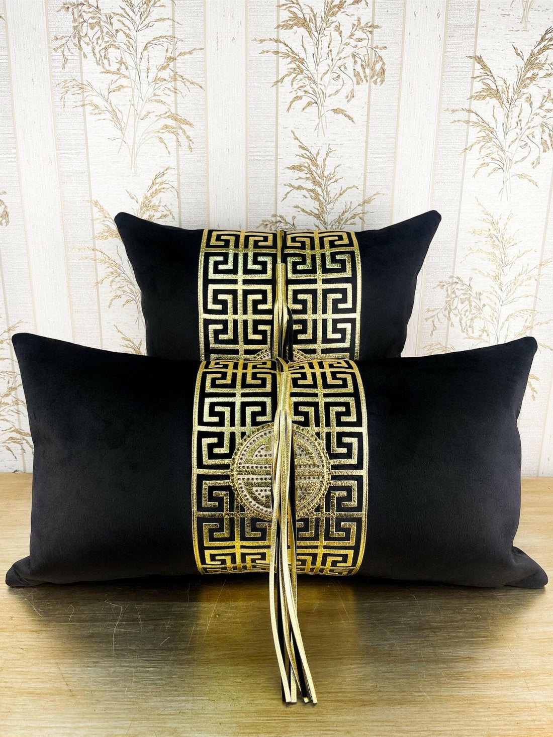 Anka Cushion Cover