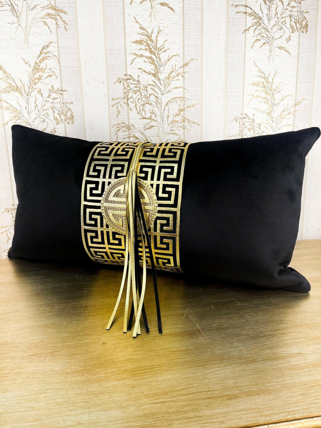Anka Cushion Cover