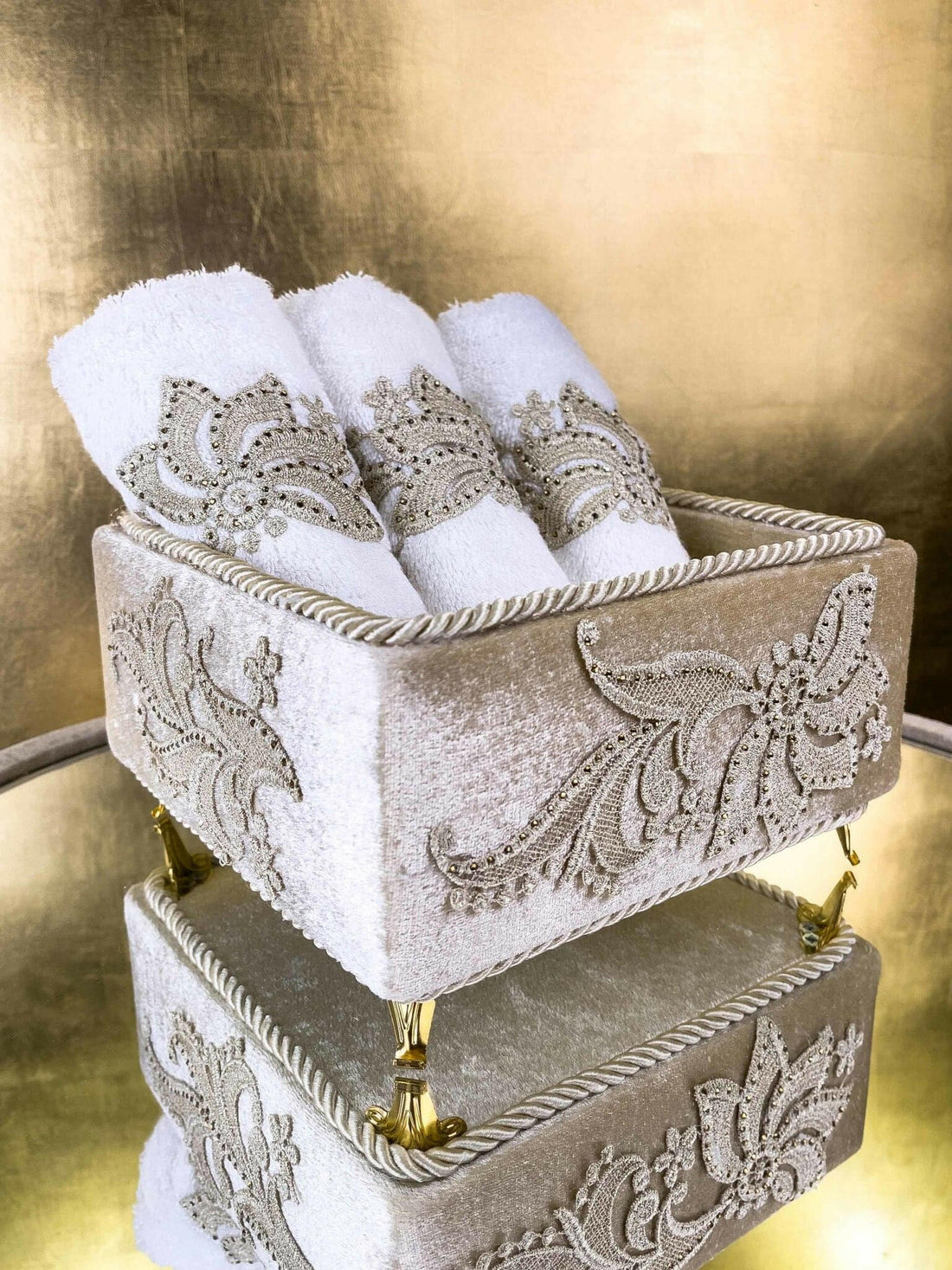 Ayla Gold Towel Box Set