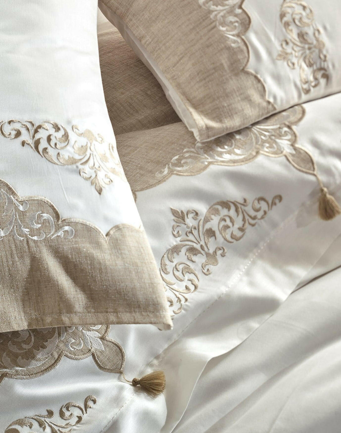 Dantela Ceren - Embroidered Luxury Duvet Cover Set