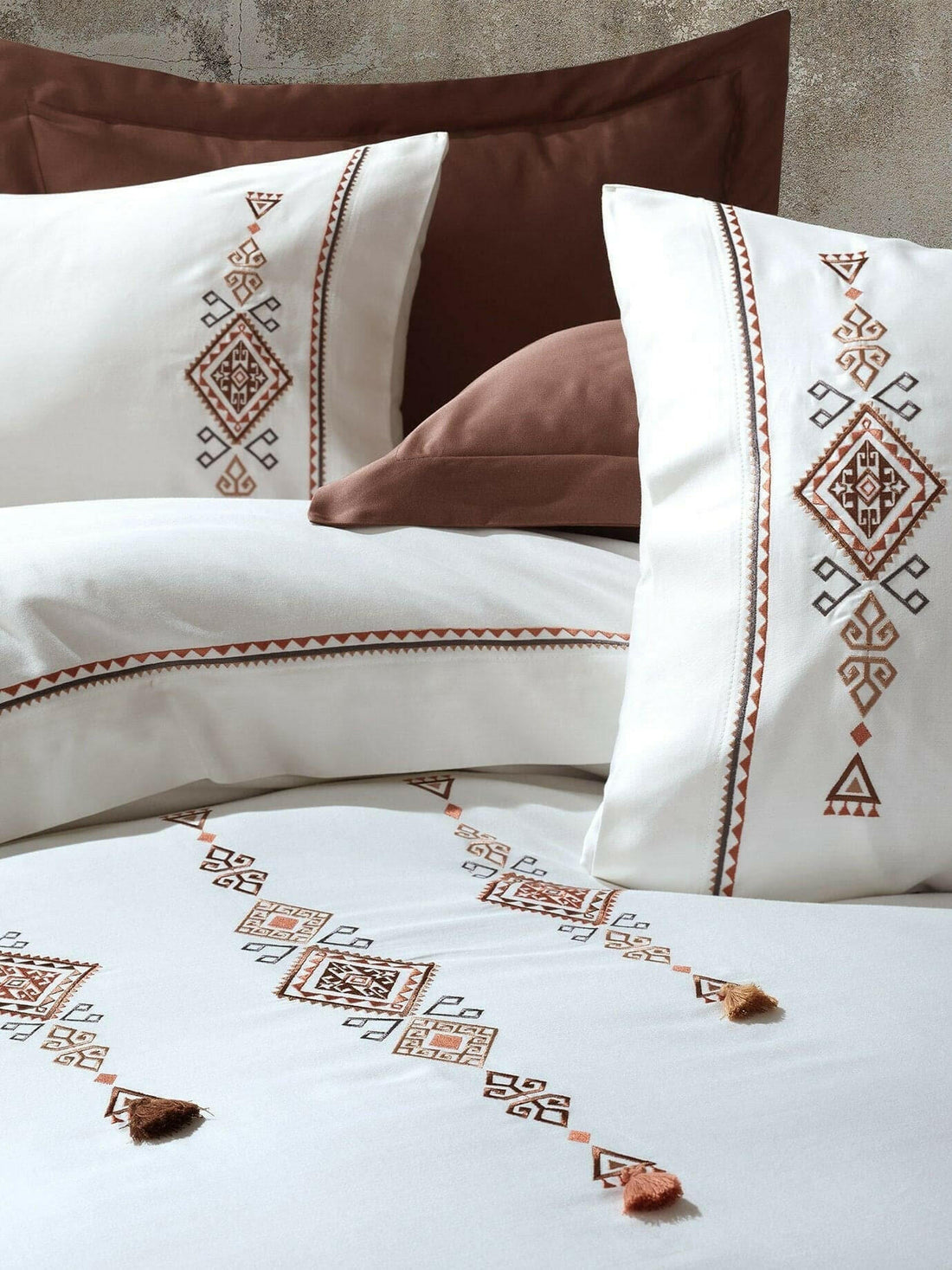 Dantela Tilbe - Embroidered Luxury Duvet Cover Set