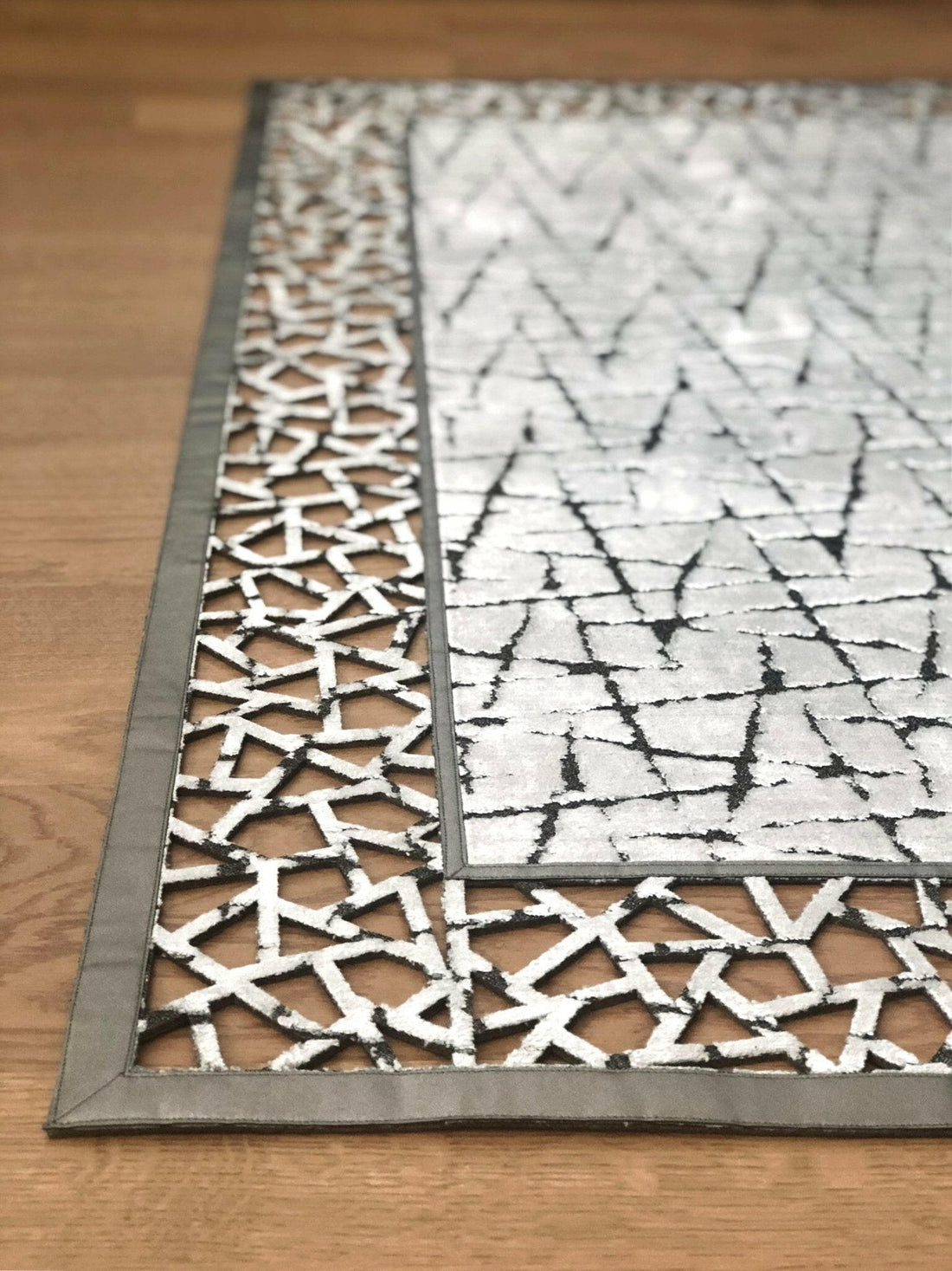 Demre Rug