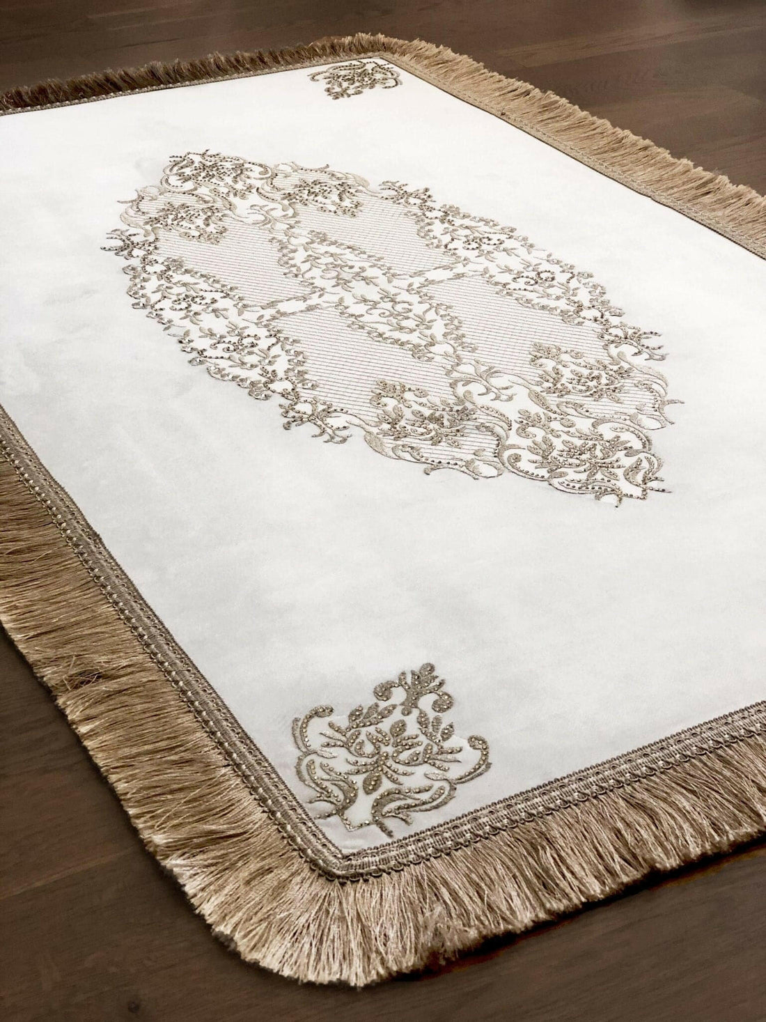 Ece Rug