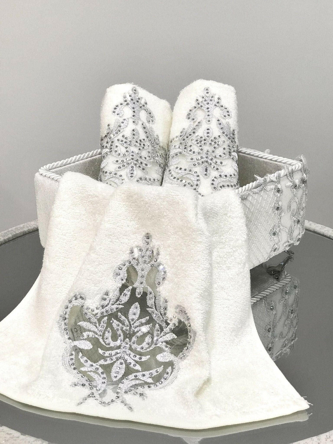 Ece Towel Box Set