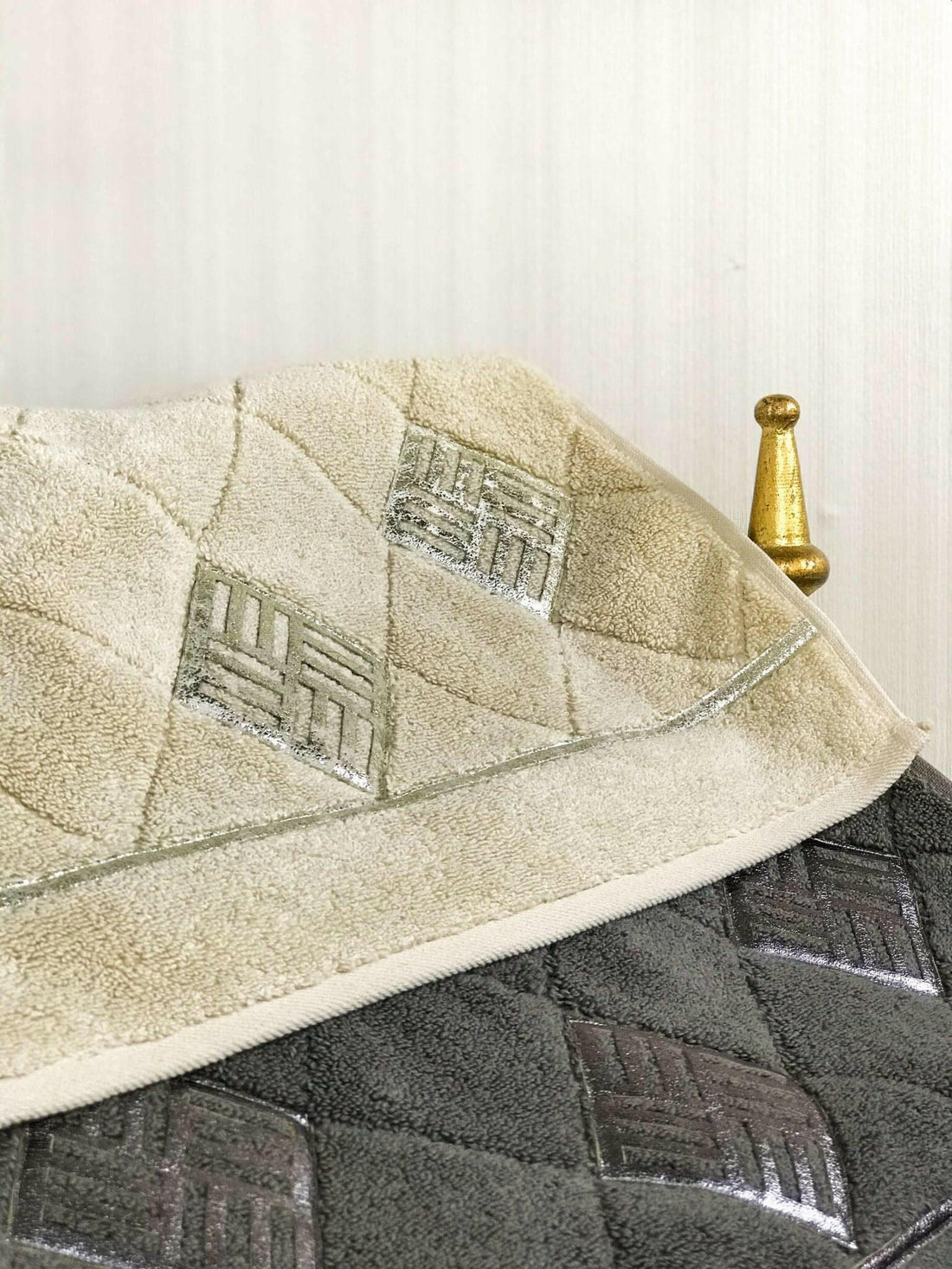 Lara Gold Towel Set