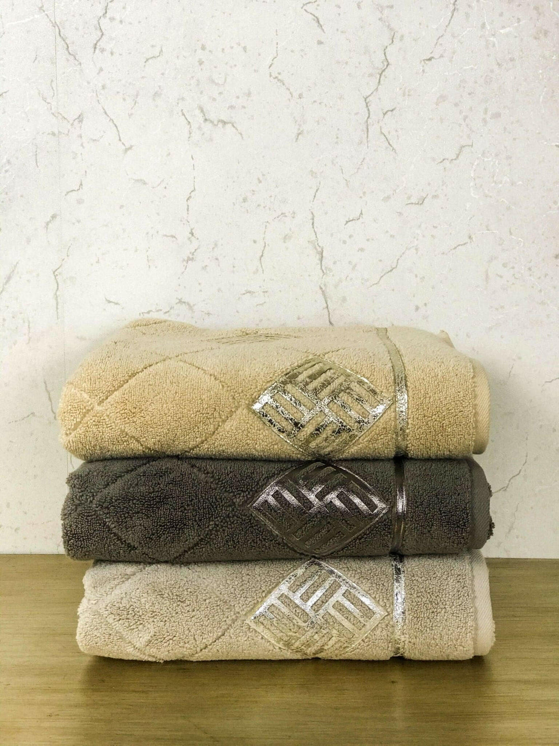 Lara Gold Towel Set