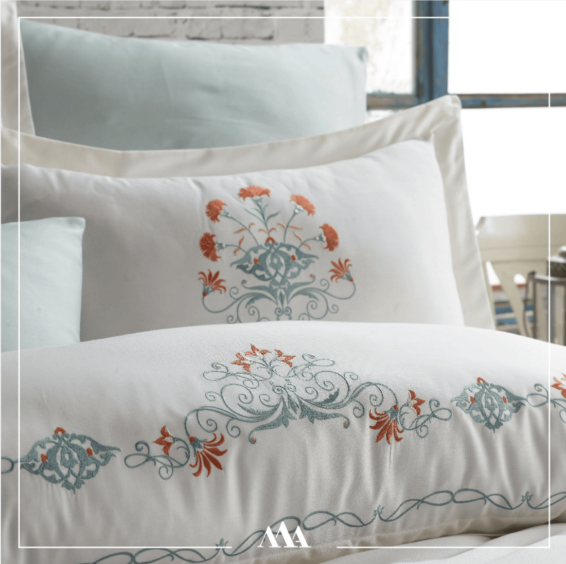 Maribor Hüma - Embroidered Luxury Duvet Cover Set