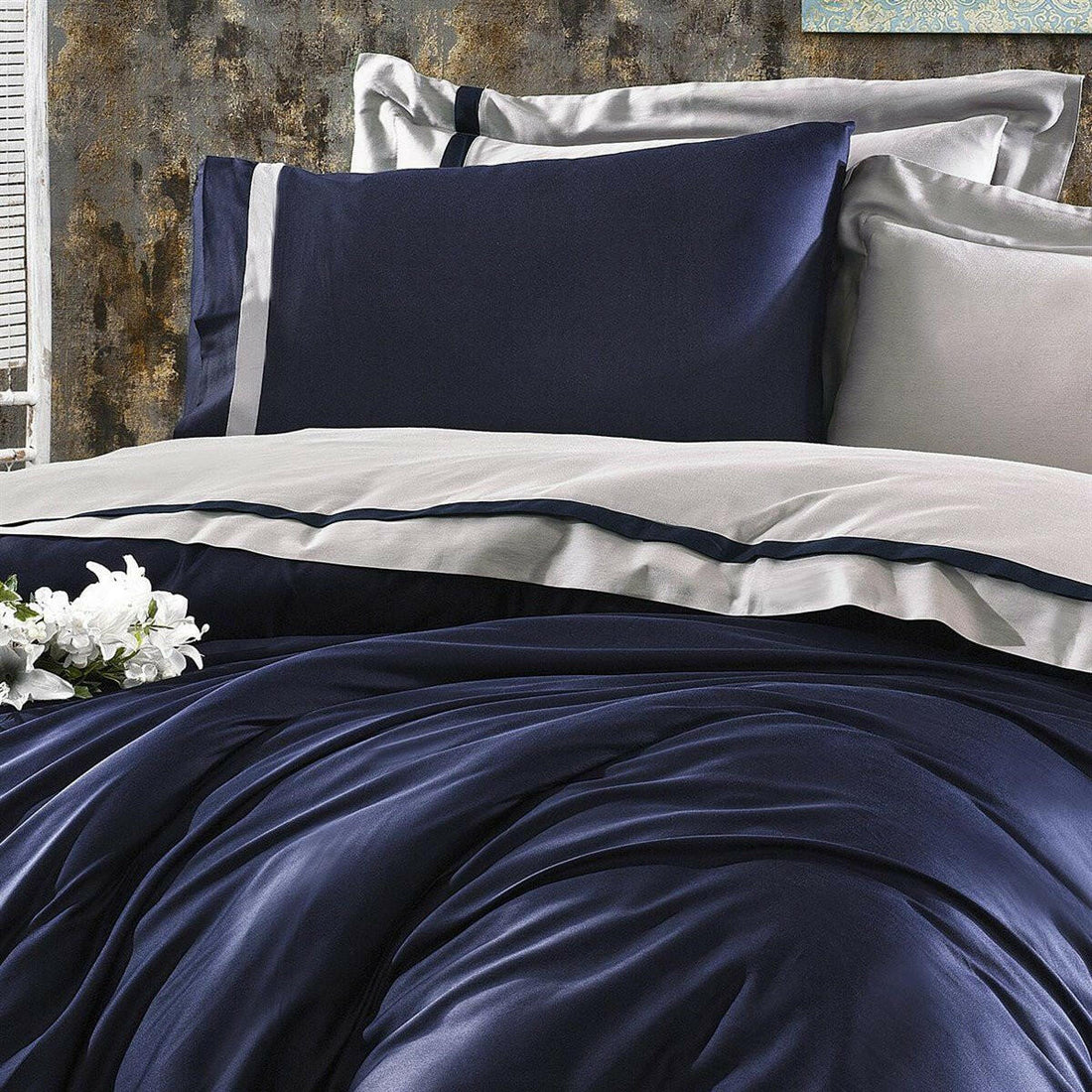 Mira Night Blue - Luxury Duvet Cover Set