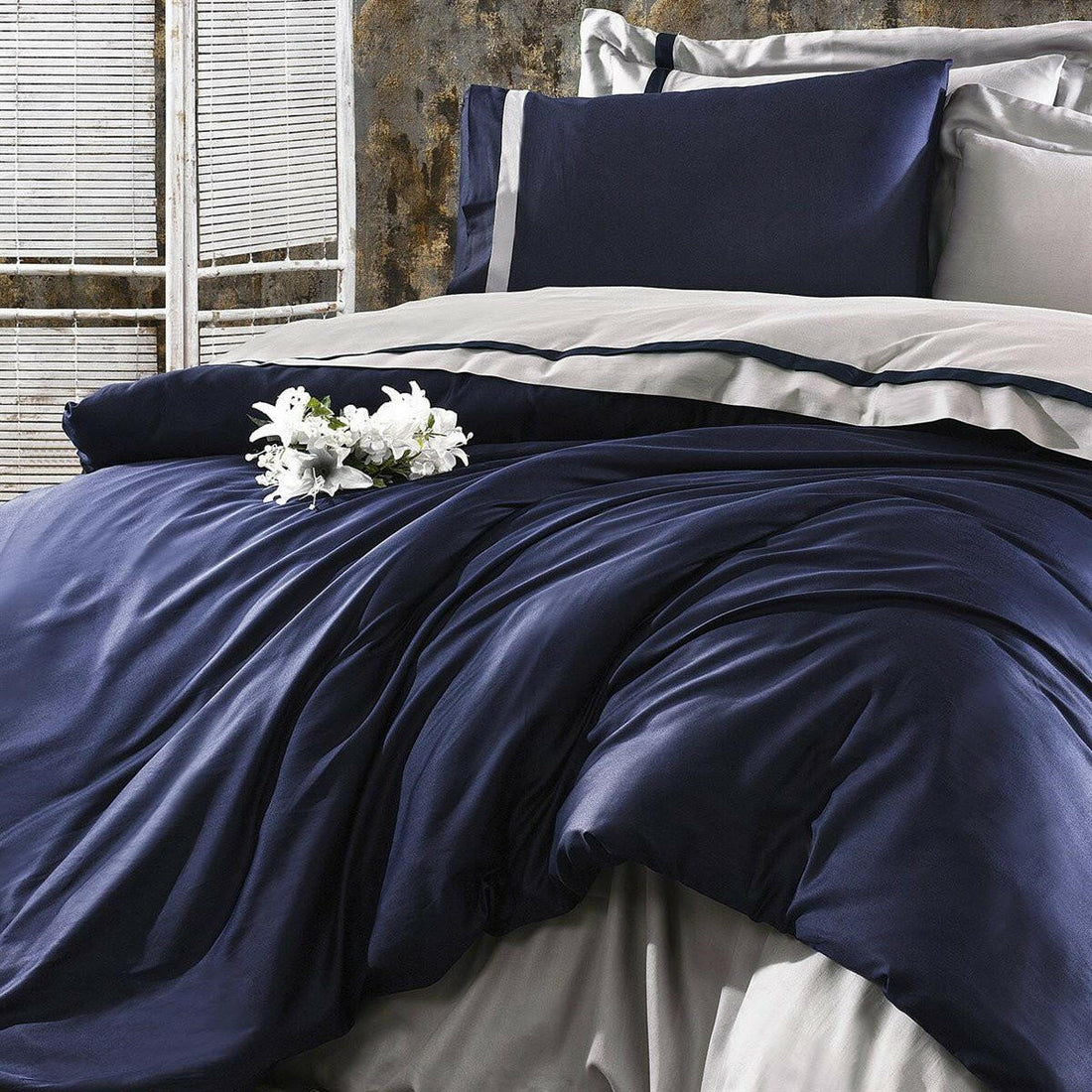 Mira Night Blue - Luxury Duvet Cover Set