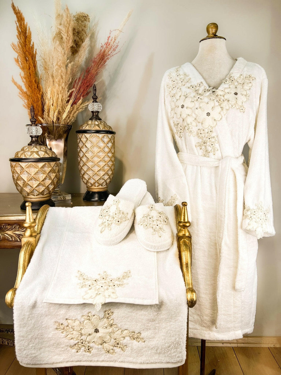 Nilay Bathrobe