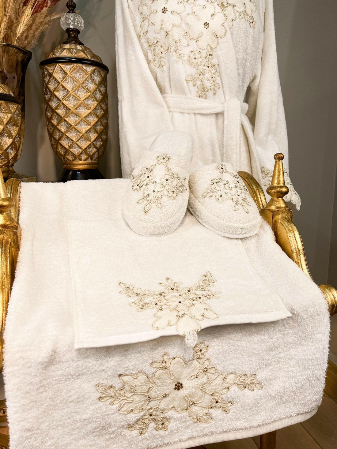 Nilay Bathrobe
