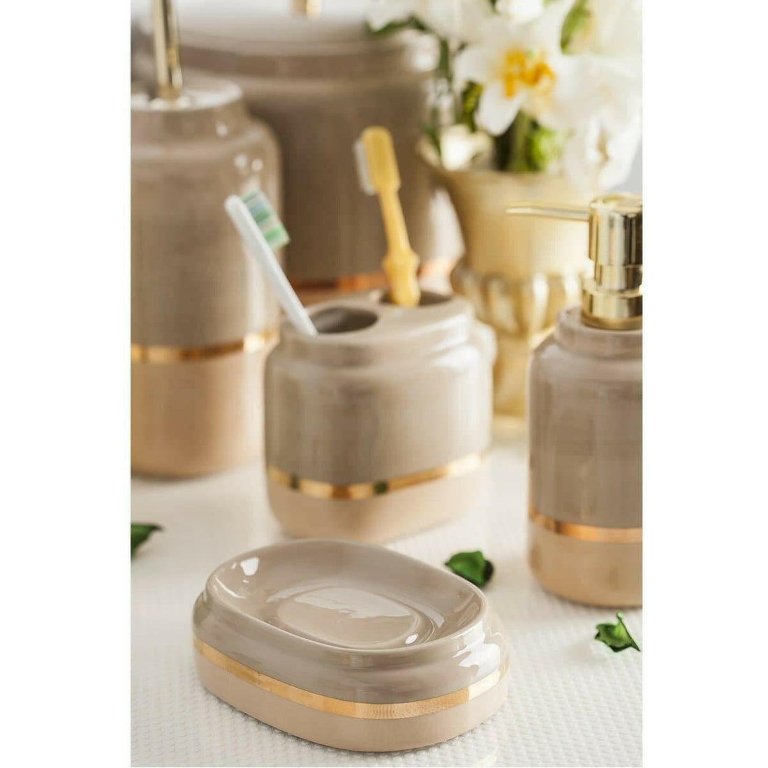 Pita Bathroom Set