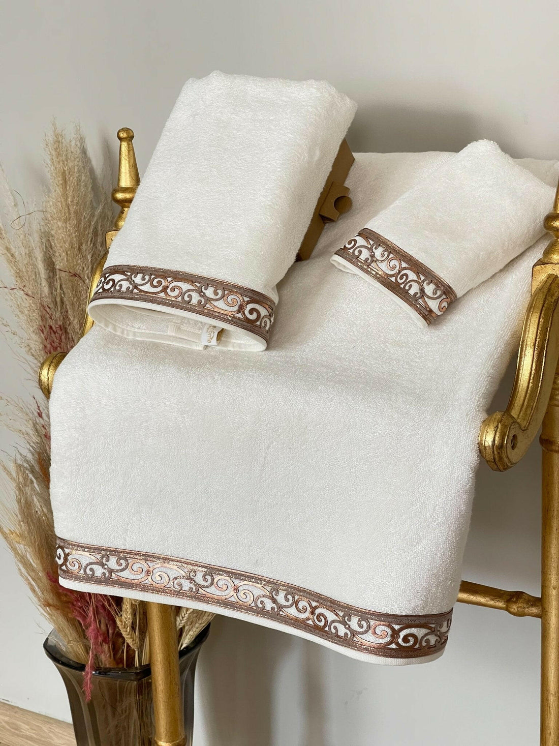 Sevil Towel Set