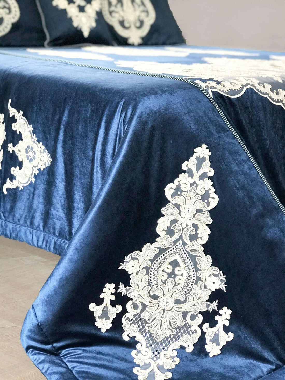 Tuba Bed Cover