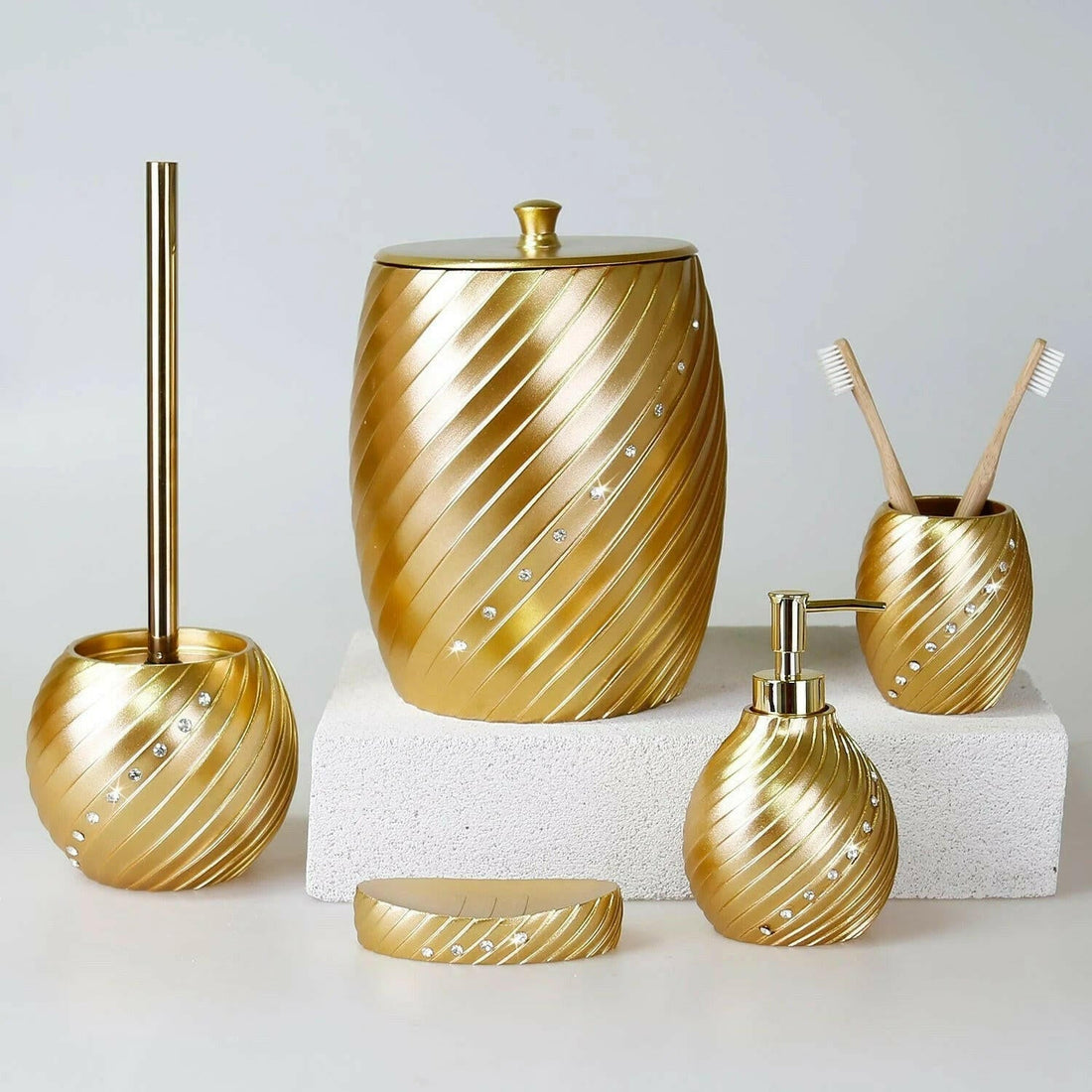 Valya Bathroom Set